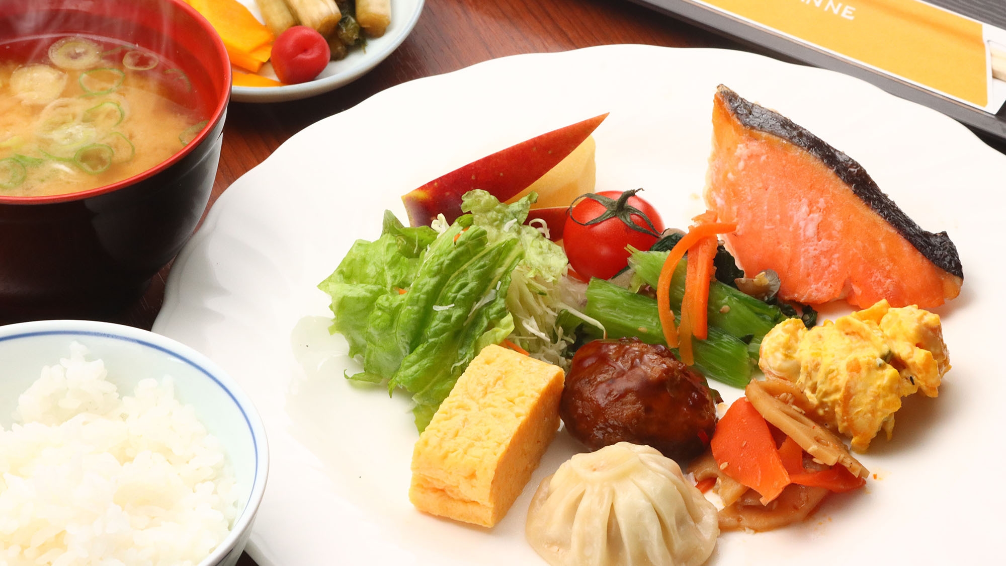 【朝食付】家族旅行応援☆朝食食べたらすぐゲレンデへ♪栂池スキー場徒歩10秒！≪割引きリフト券あり≫