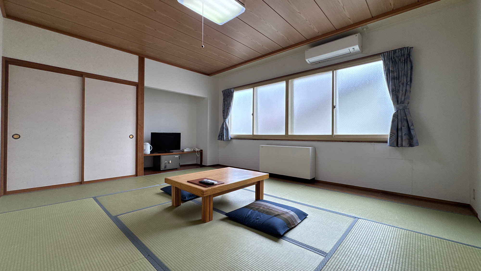 【客室】和室10畳