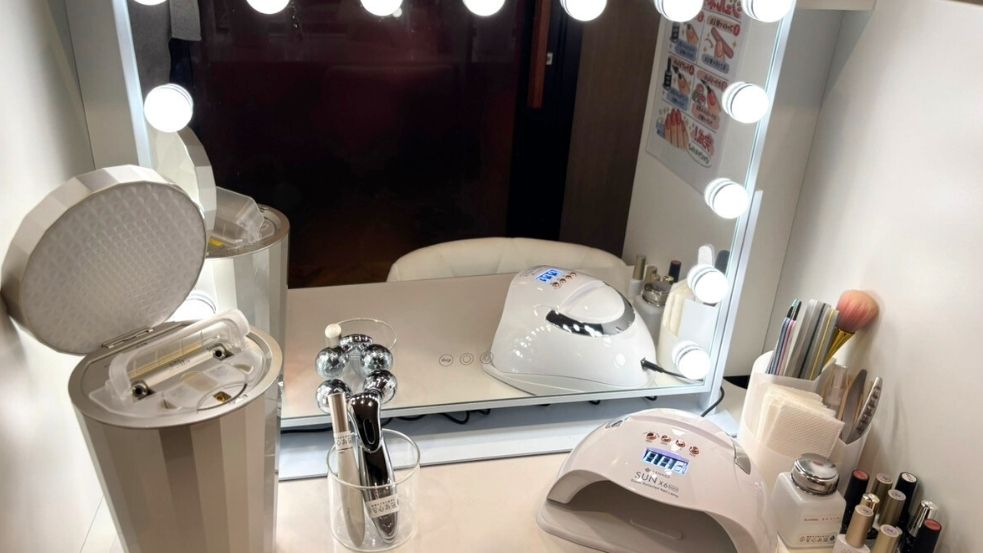 【女性専用ラウンジ】セルフエステルーム