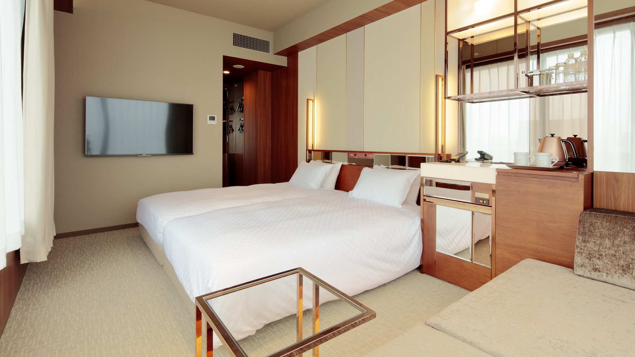 コーナーツインルーム　３名利用（ソファベッド）