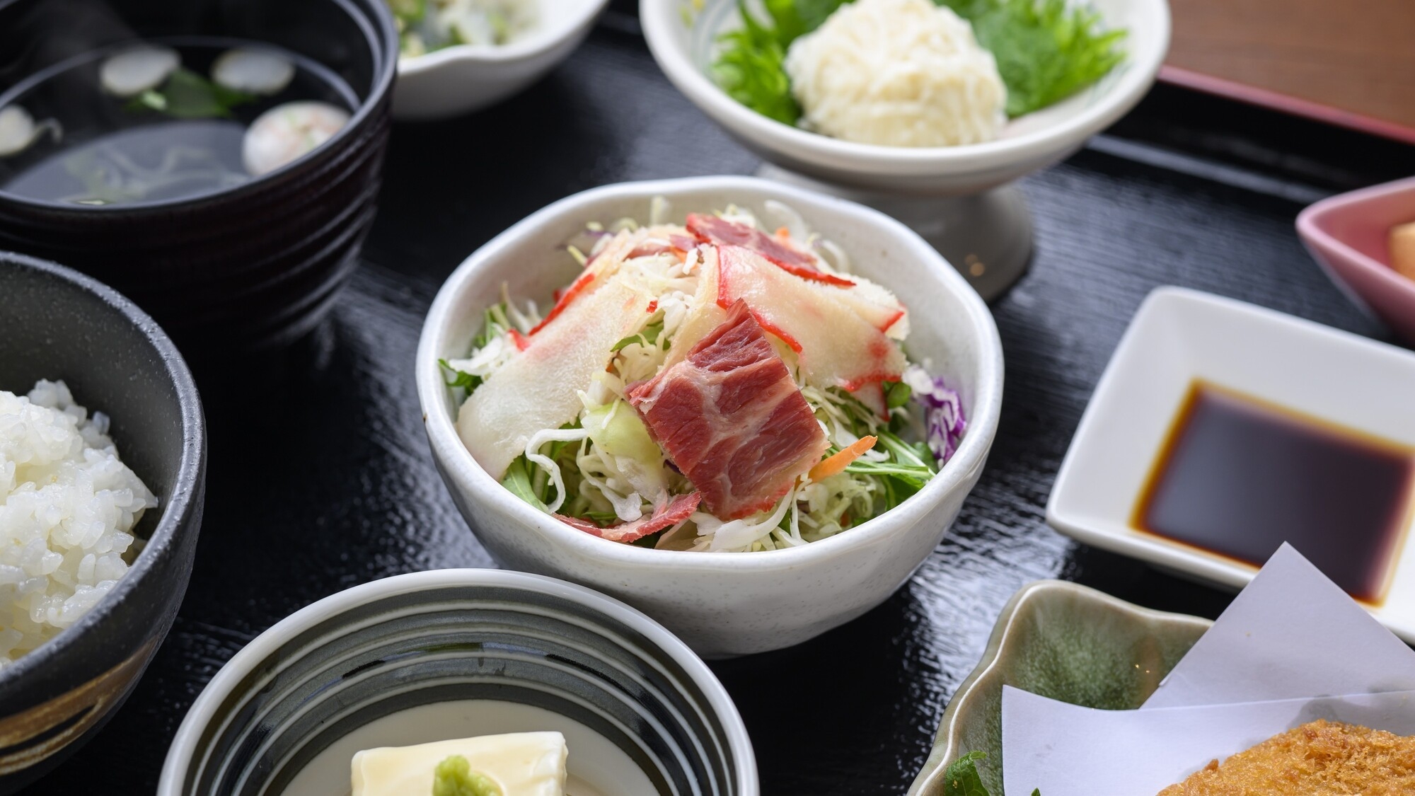 【夕食付き+ドリンク1杯付き】関門の海が育む、ふぐの魅力を気軽に満喫