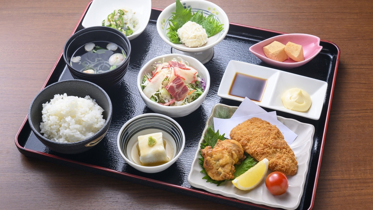 【夕食付き+ドリンク1杯付き】関門の海が育む、ふぐの魅力を気軽に満喫