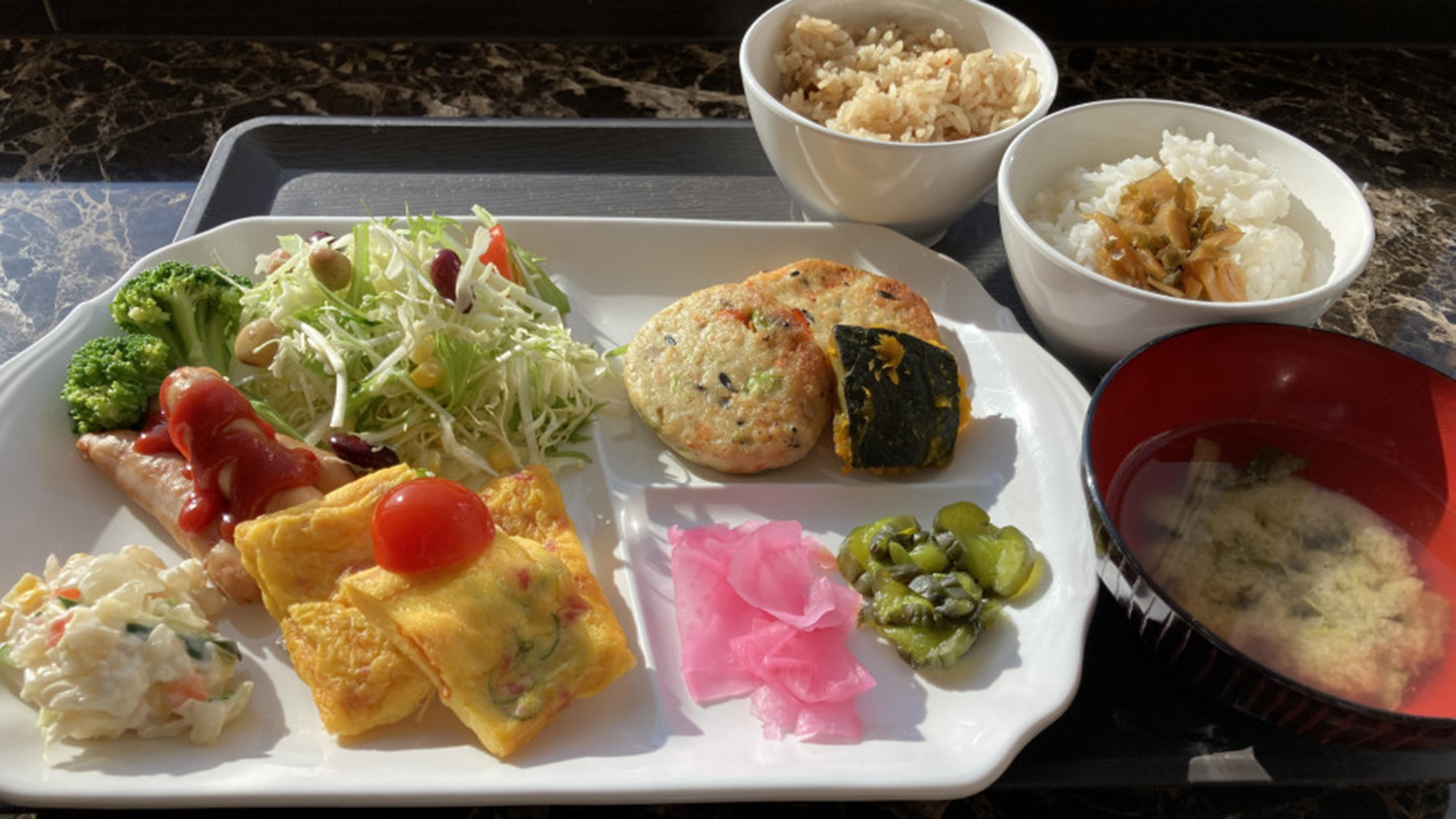 朝食一例
