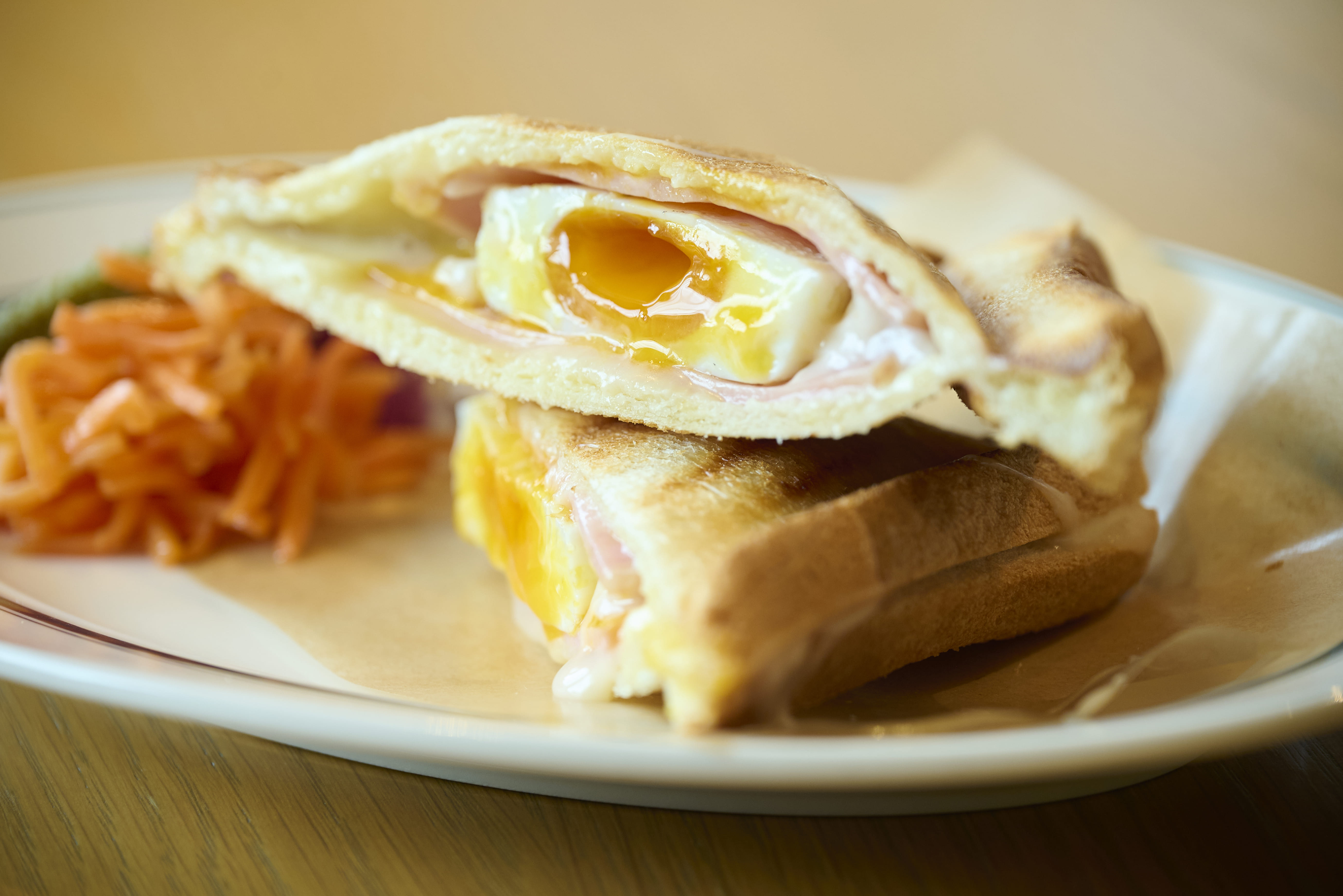 【Cafe Polum】ポっとさんど（ホットサンド）クロックマダム