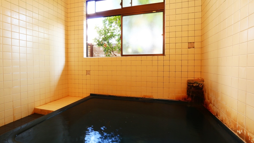□【お風呂】横田温泉。男湯　疲れた身体を温泉で癒やしてください