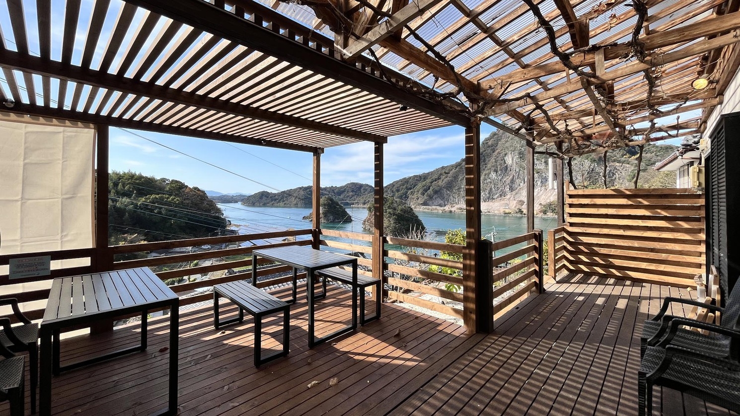 食材＆ビールサーバー付！手ぶらBBQ★絶景テラスで思い出作り＜夕食付・小型犬OK＞