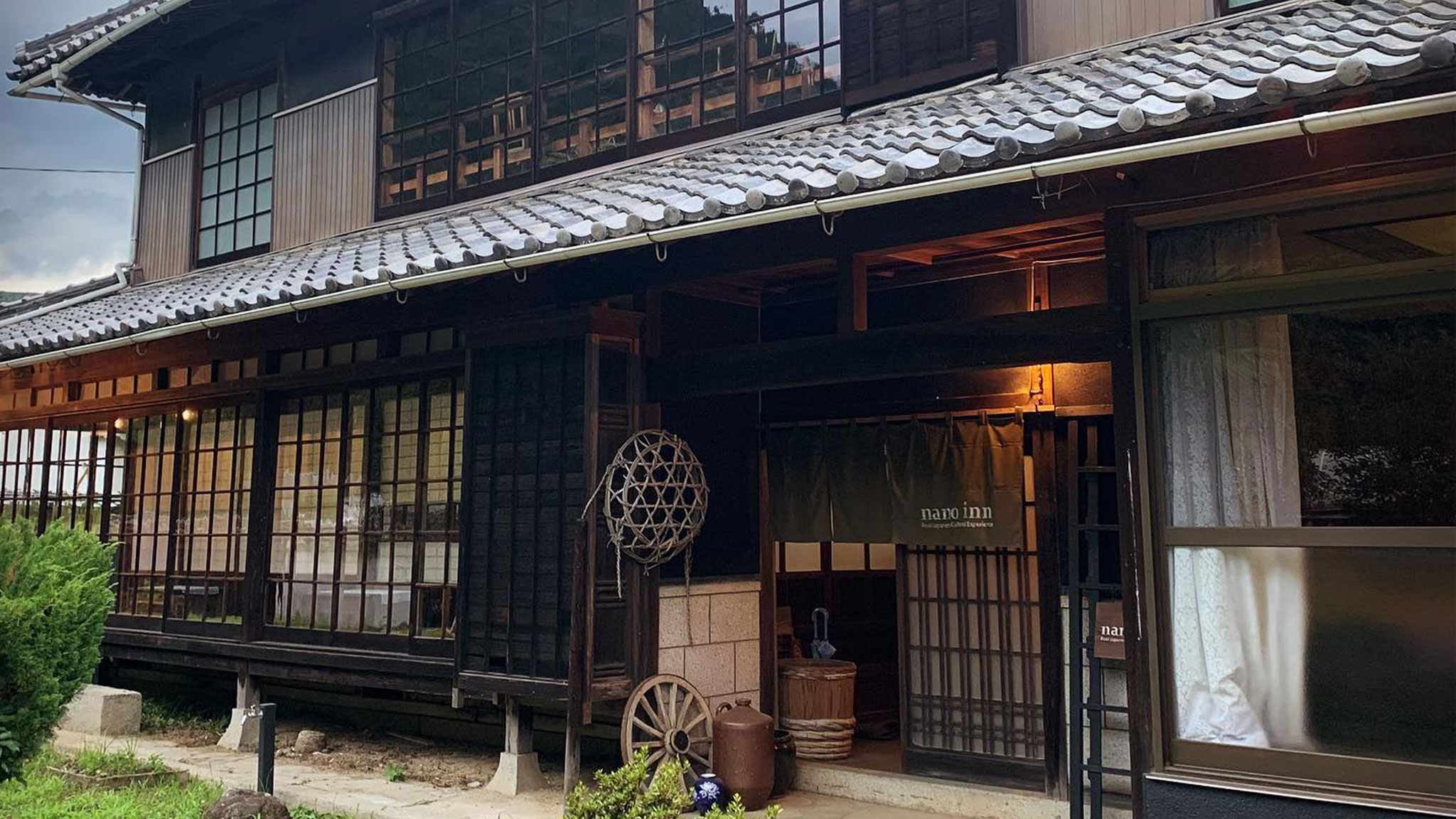 正面玄関の写真です。