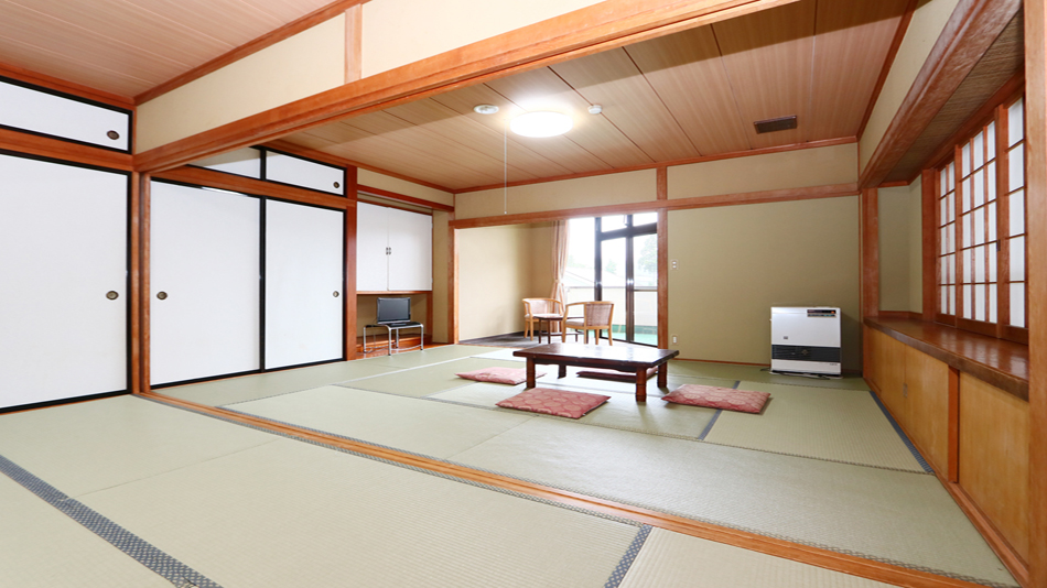 8名が定員の二間和室20畳☆広々で大人数歓迎のゆったりとした純和室のお部屋となっています。
