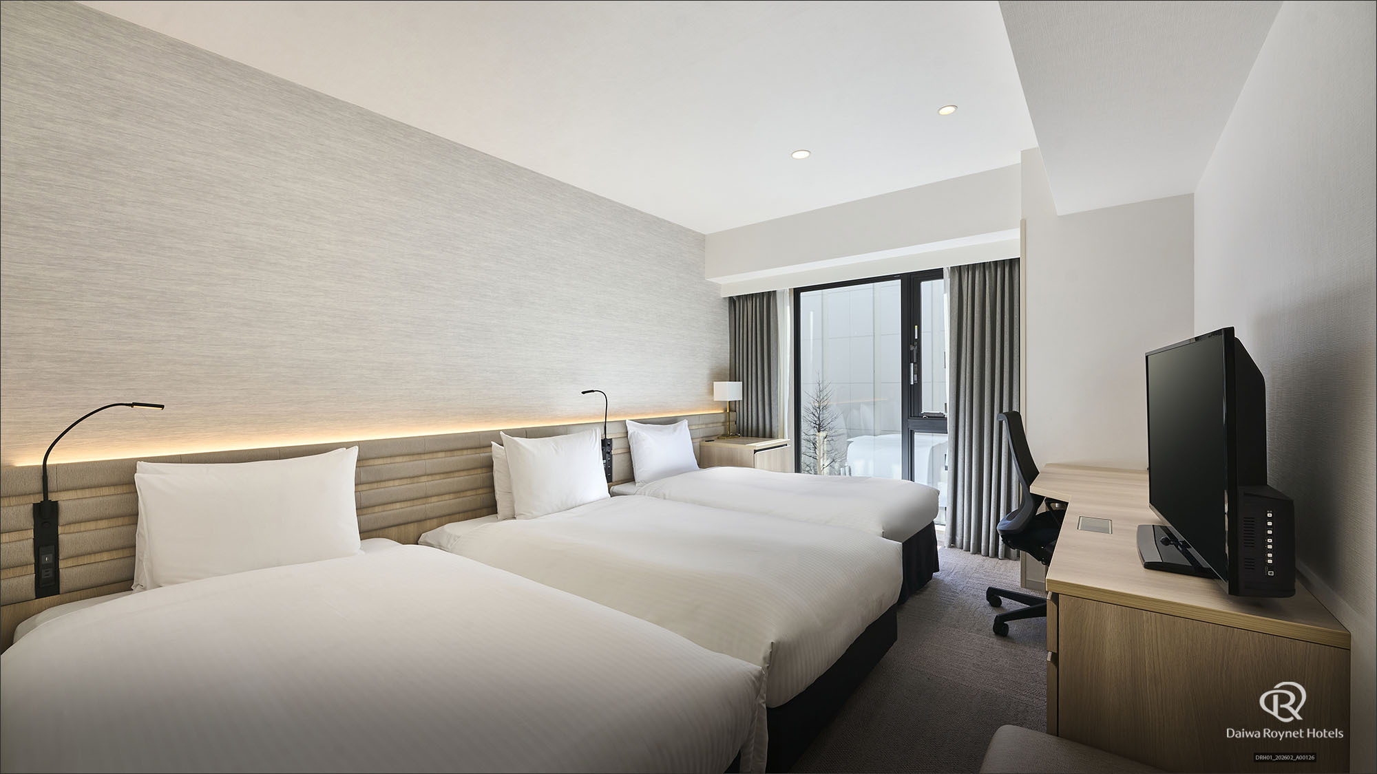 【禁煙】トリプルルーム（26.2平米、ベッド3台）