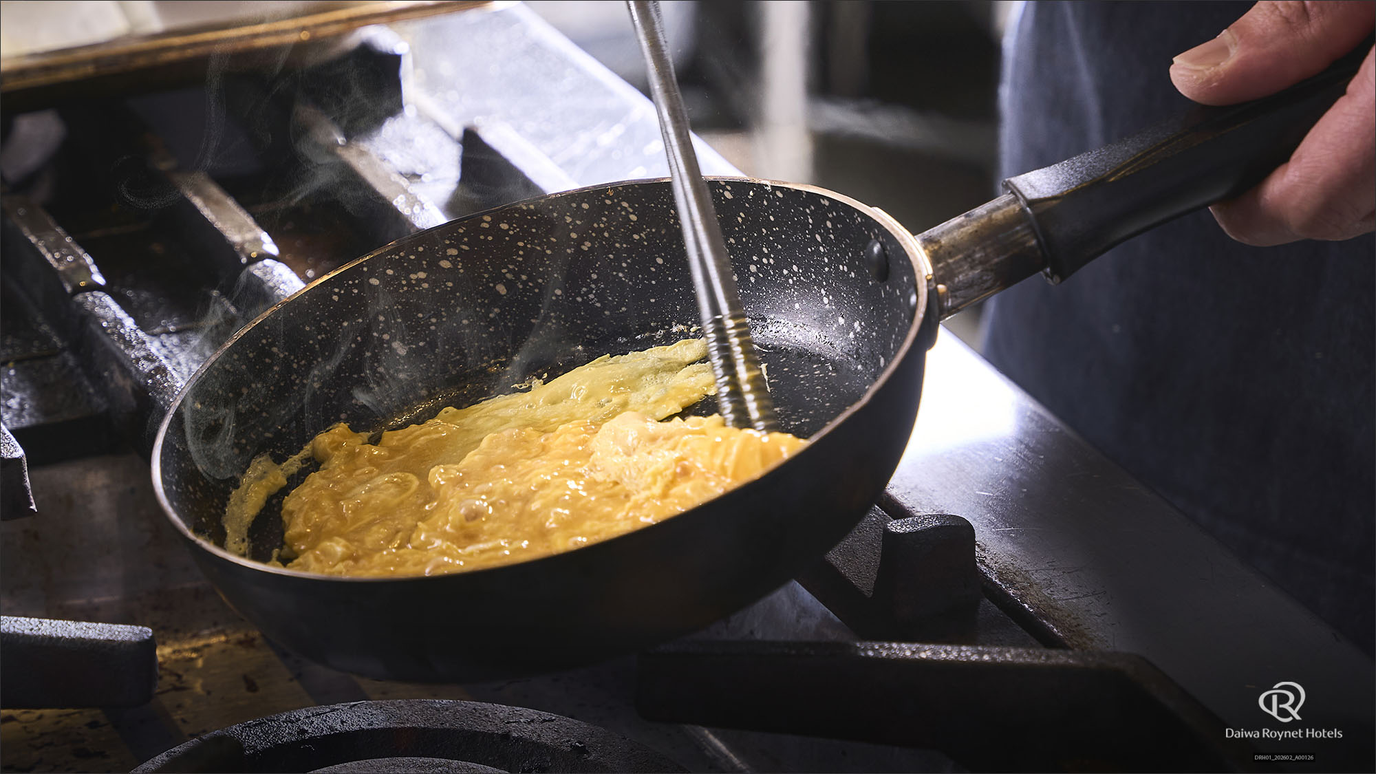 朝食メニュー「オムレツ」その場でつくります！