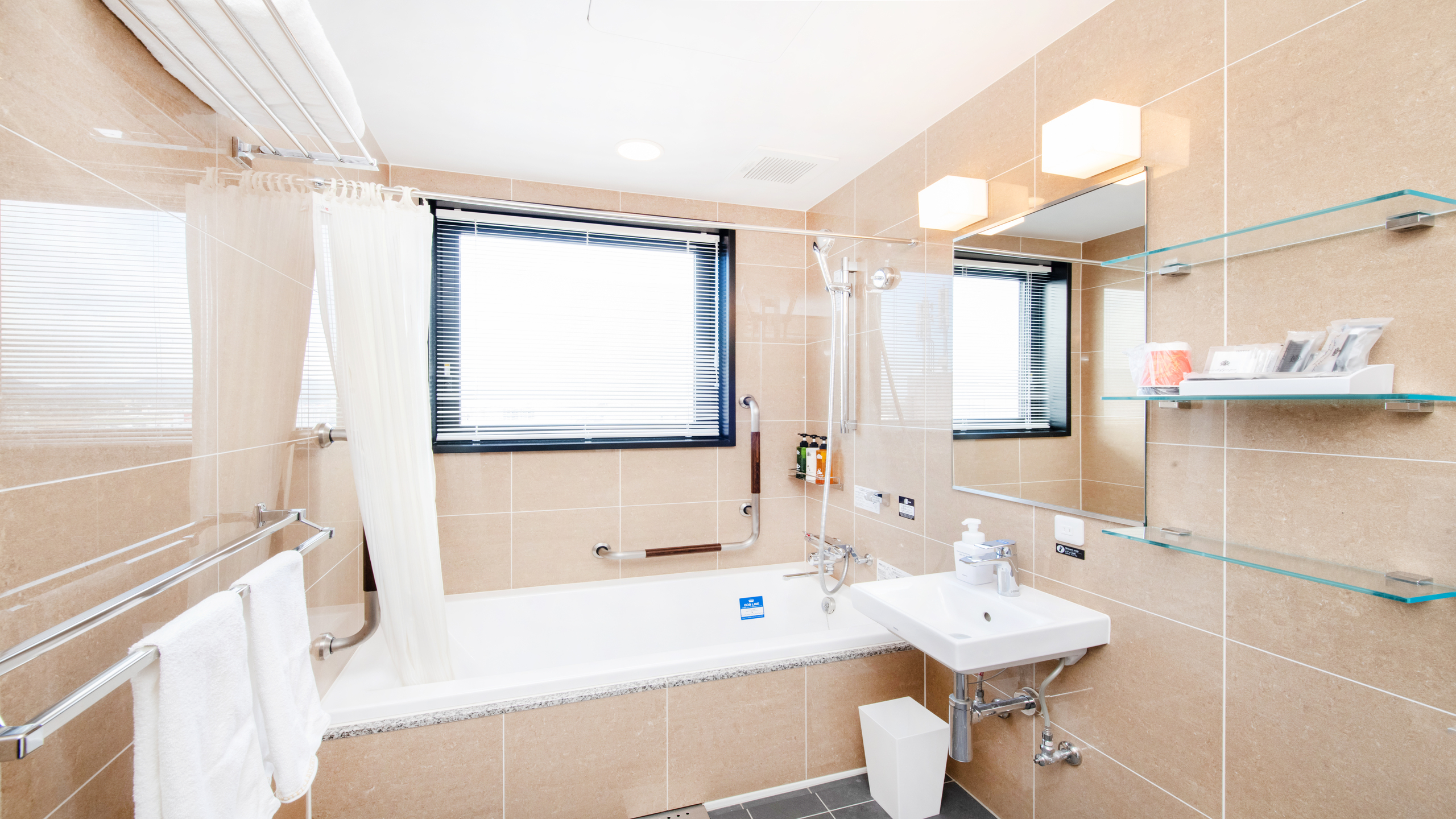 デラックスツインルーム　浴室