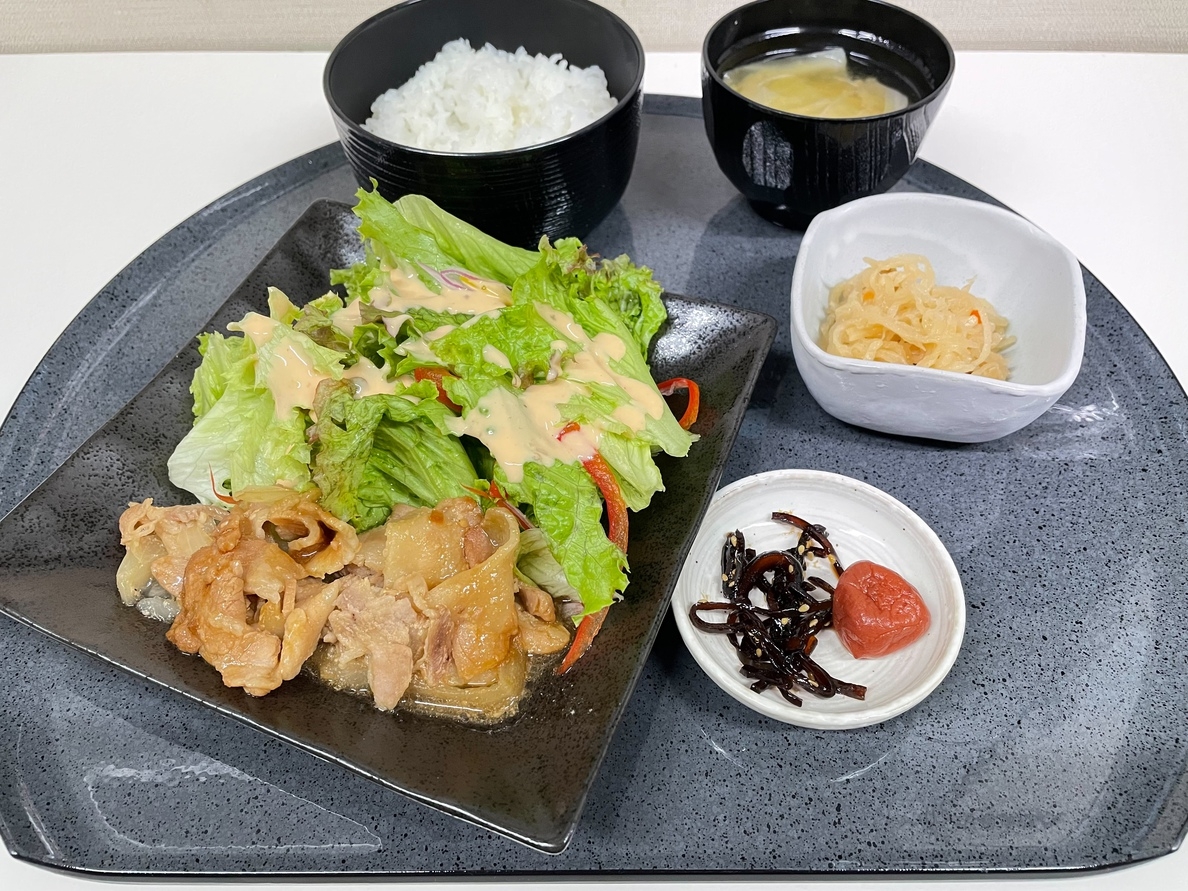 【1泊2食付】夕食は選べる定食付プラン★朝食バイキング無料〜人工温泉大浴場完備・大型駐車場無料〜