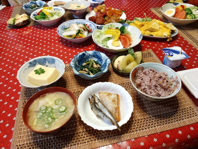 ご朝食一例