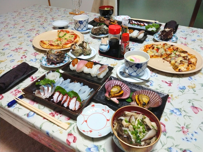 ご夕食一例　新鮮な魚介類を中心としたお料理です！