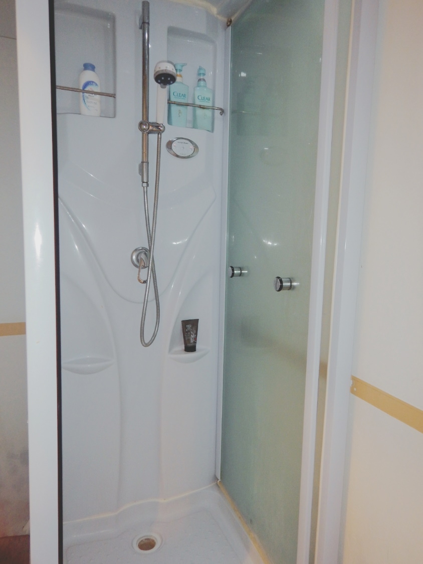 シャワー（共用）