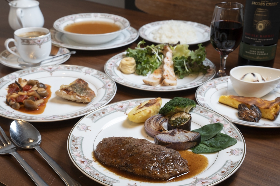 【部屋食】 いつでも一緒にいたいワンッ！！　愛するペットとみずいらず