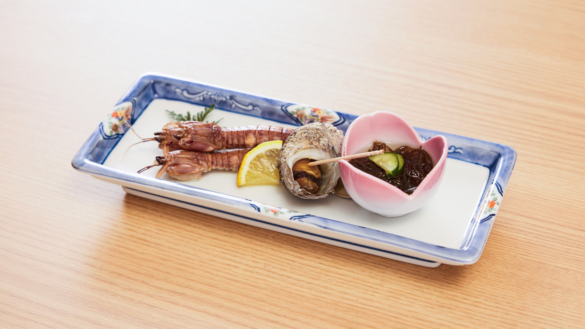 ・【夕食】スタンダートプラン お料理の一例 季節ごとの種類豊富な海のめぐみ