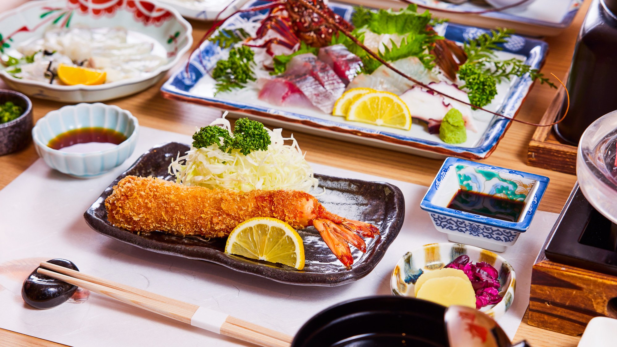 ・【夕食】スタンダードプラン 海鮮を中心に知多牛など地元食材をふんだんに使ったお料理の一例