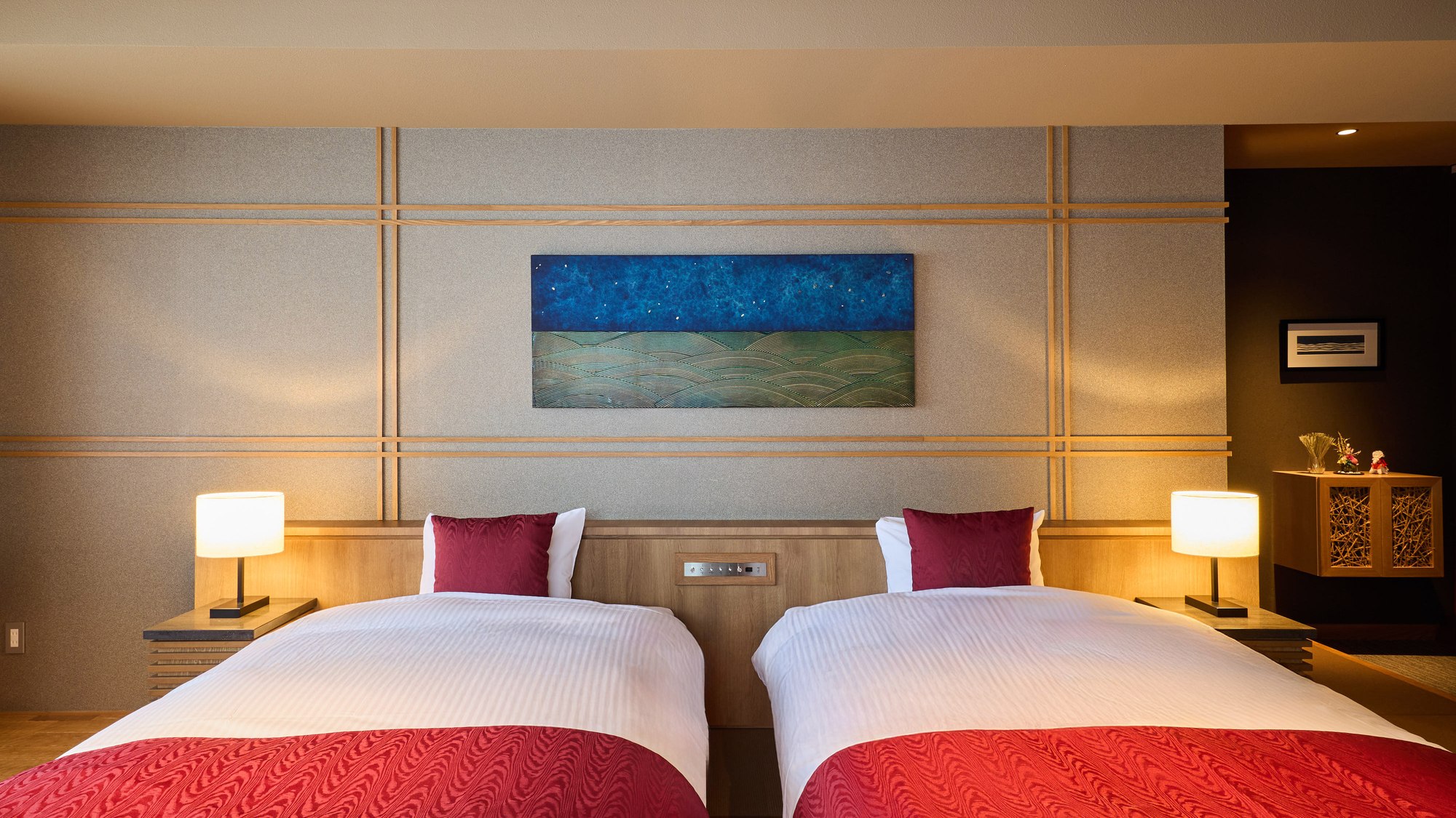 ・【ツインルーム】セミダブルベッド2台ご用意しております