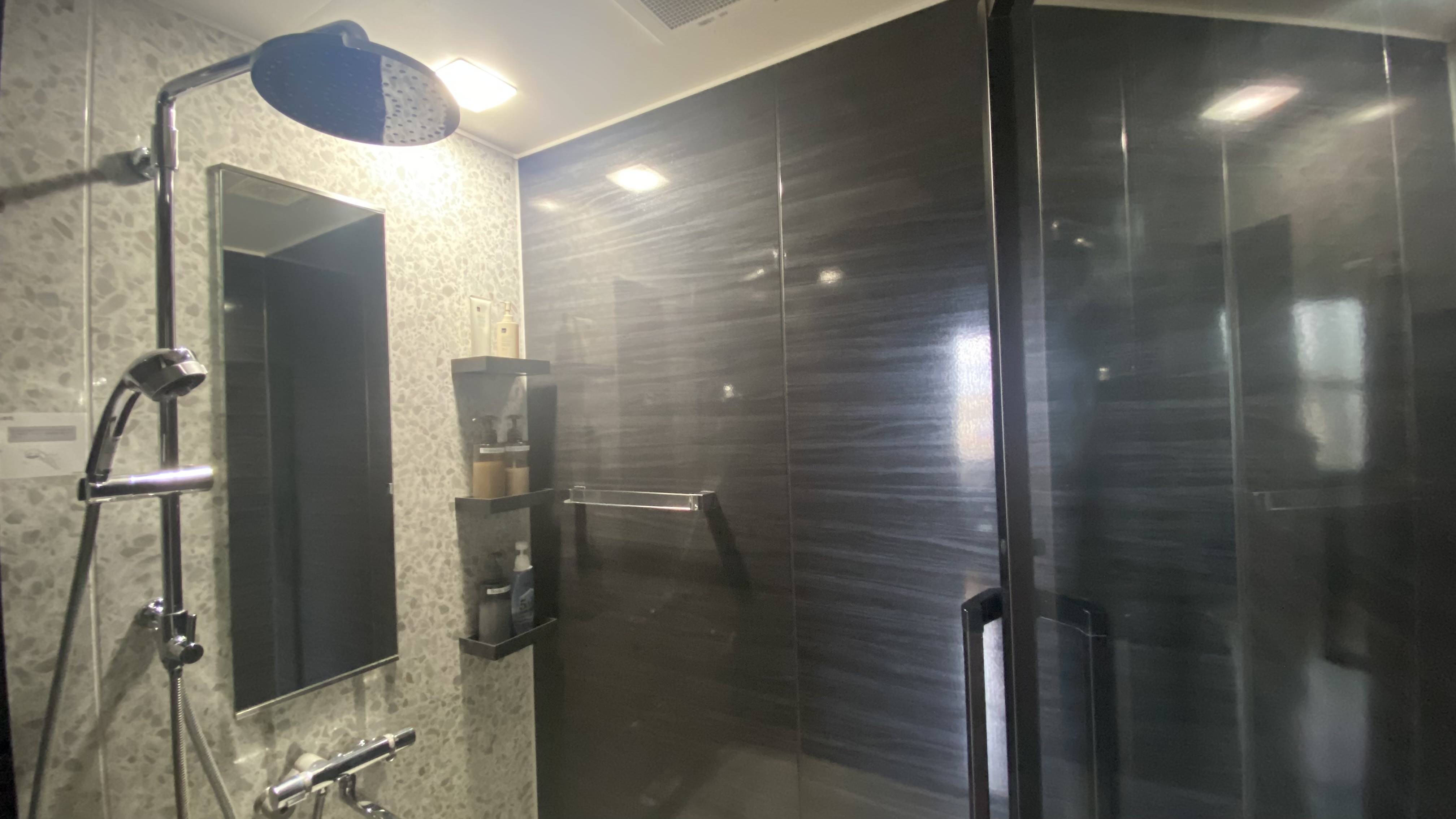 ・新しくなったシャワールーム