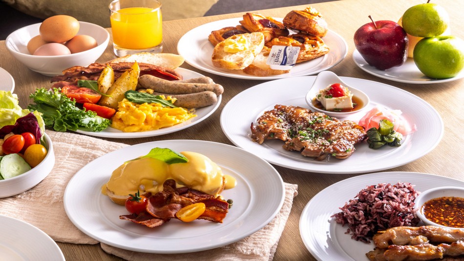 「Plate」 レストラン　ビュッフェ朝食