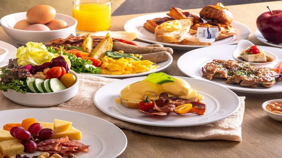 「Plate」 レストラン　ビュッフェ朝食
