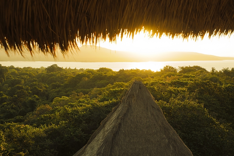 レストラン：バリ　タワー