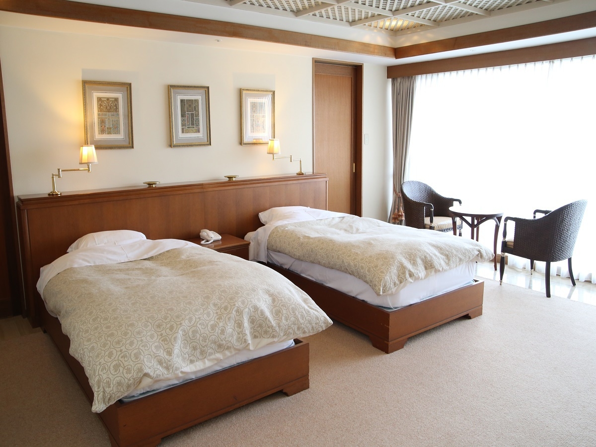 『最上階特別室確約』駿河湾の絶景と夕陽のまちを満喫　一泊二食バイキングプラン