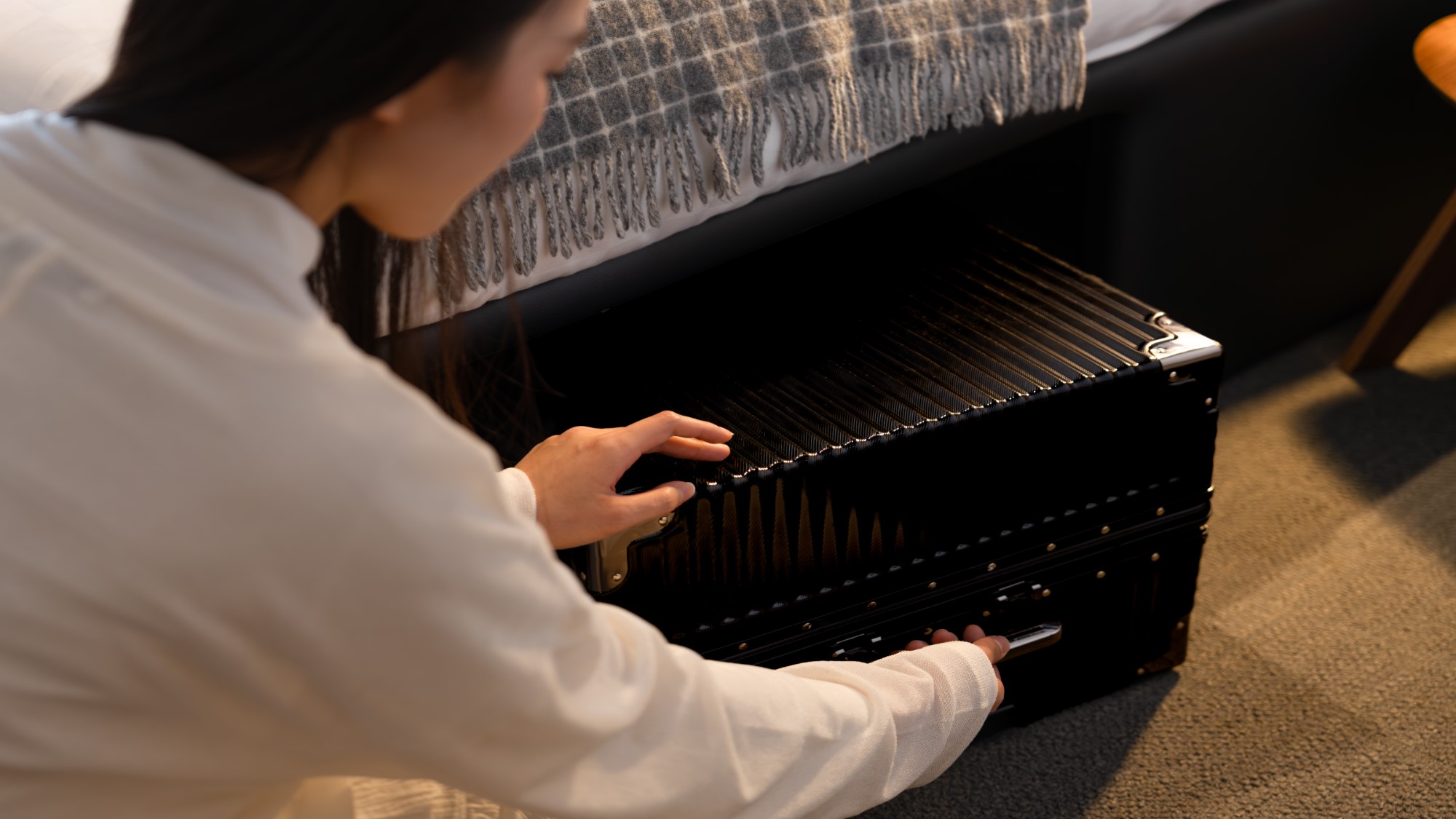 スーツケース収納