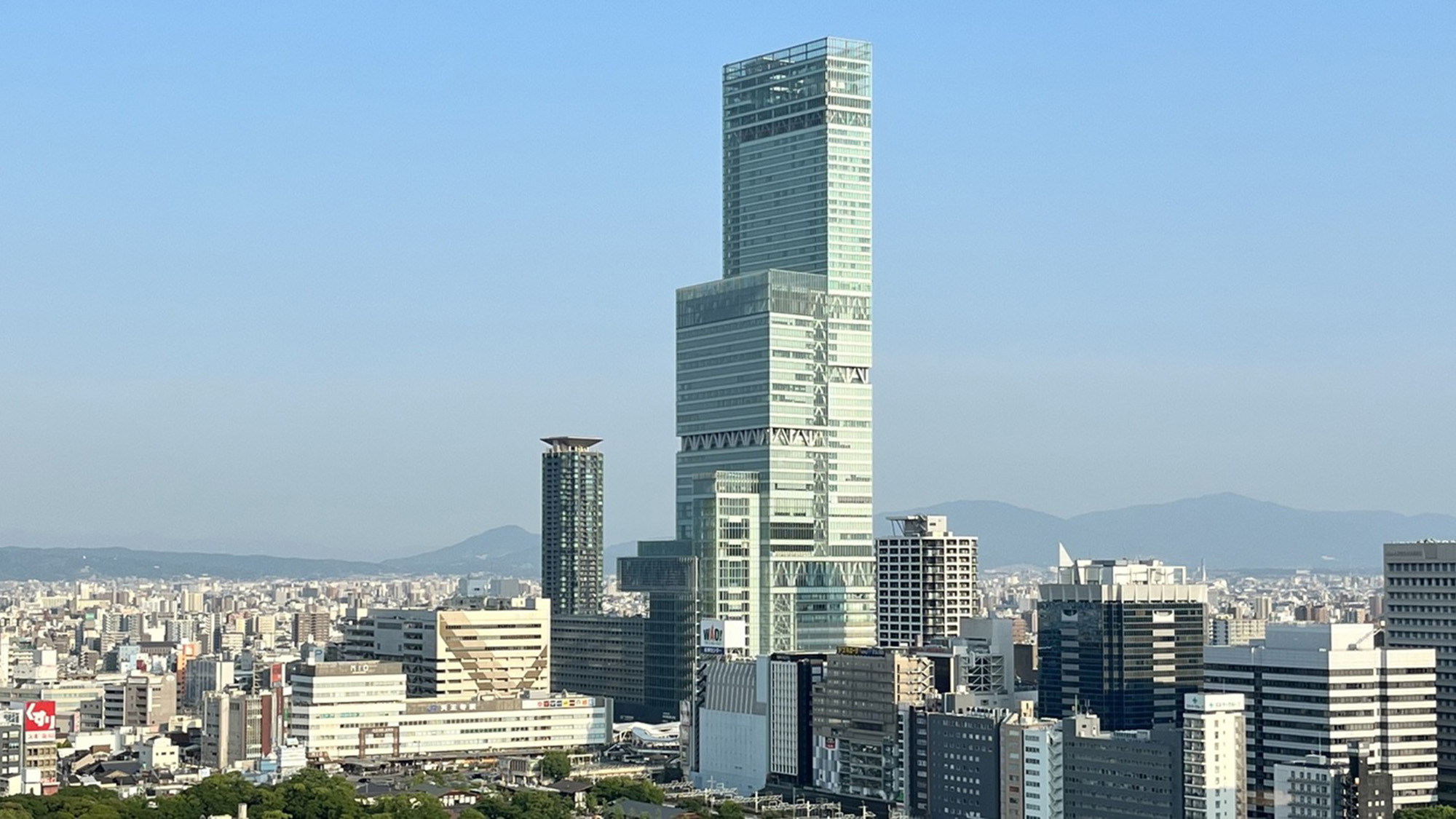 【天王寺】大阪で一番高いといわれるハルカス。展望台もあります。