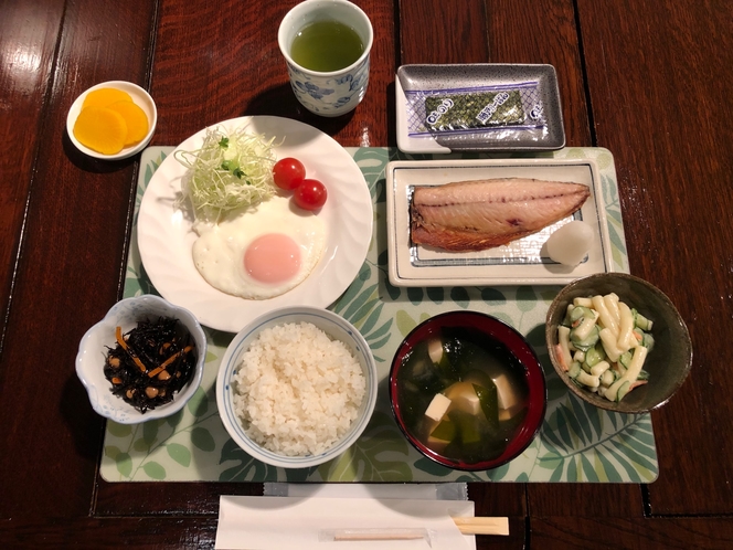 朝食一例