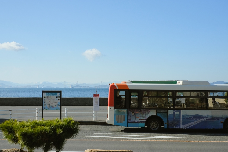 最寄りのバス停「王子ヶ岳登山口」