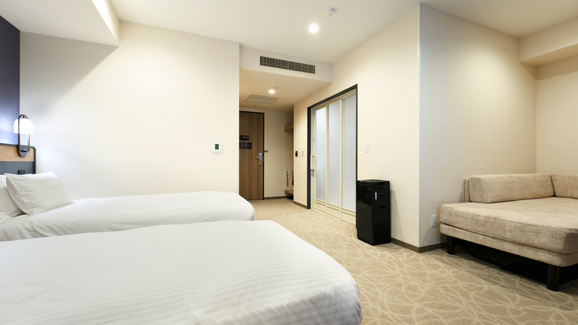 ユニバーサルツイン