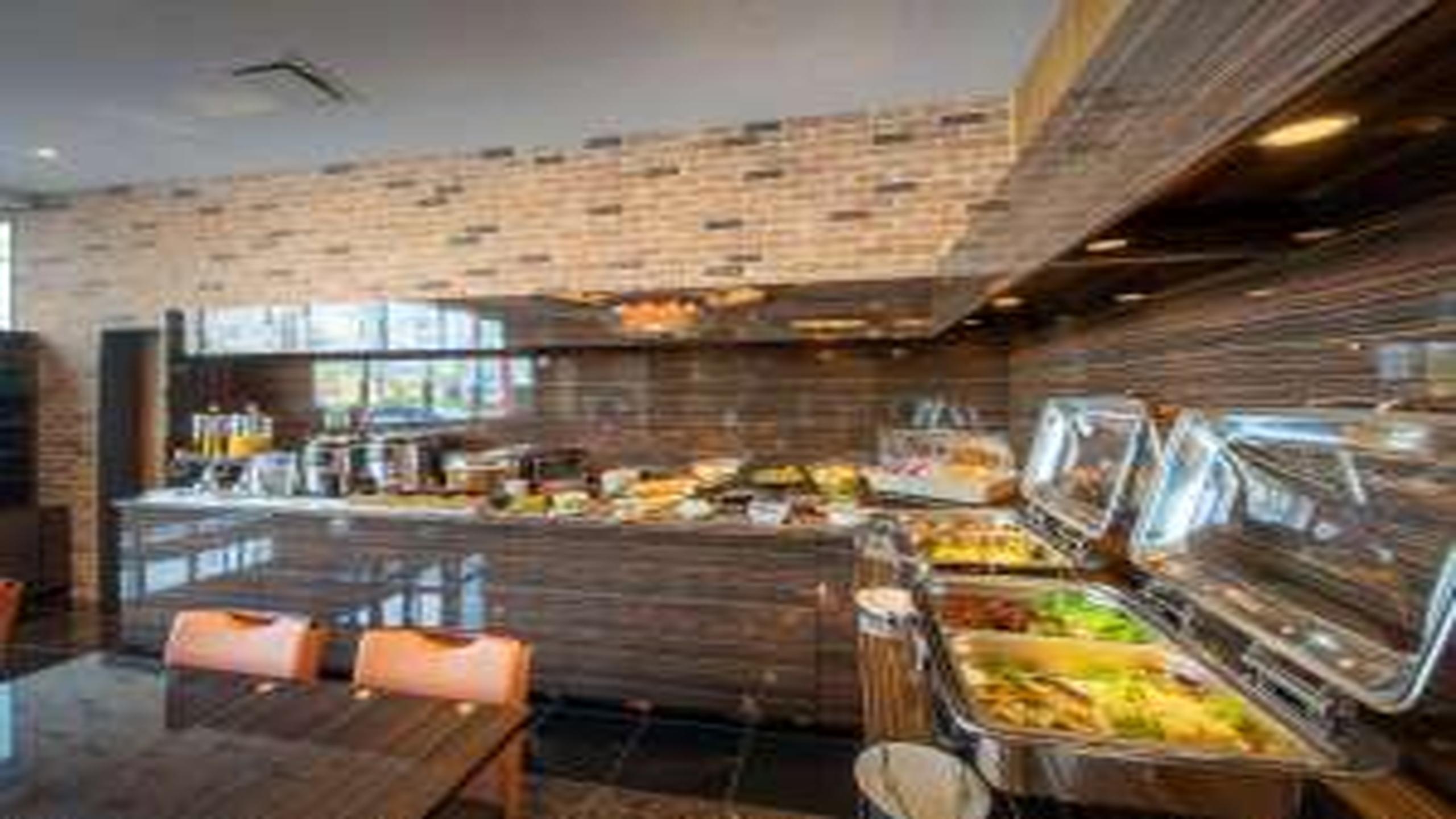 【季節の和洋朝食ビュッフェ付プラン】全室Wi-Fi＆VODシアター無料◎