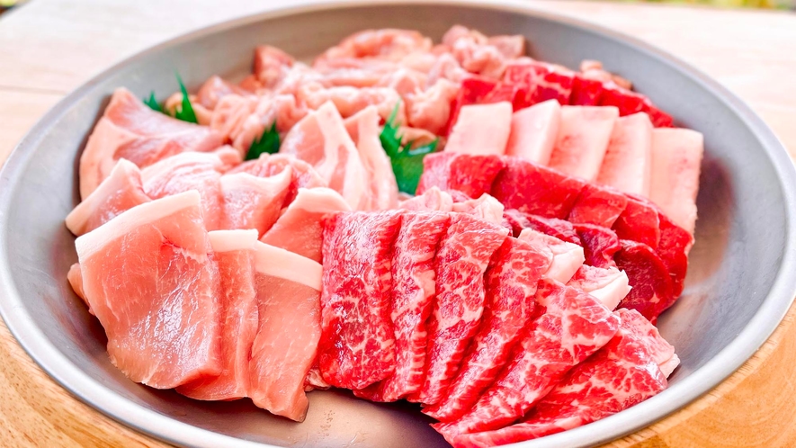 ・＜BBQお食事一例＞脂ののった新鮮なお肉をお楽しみください