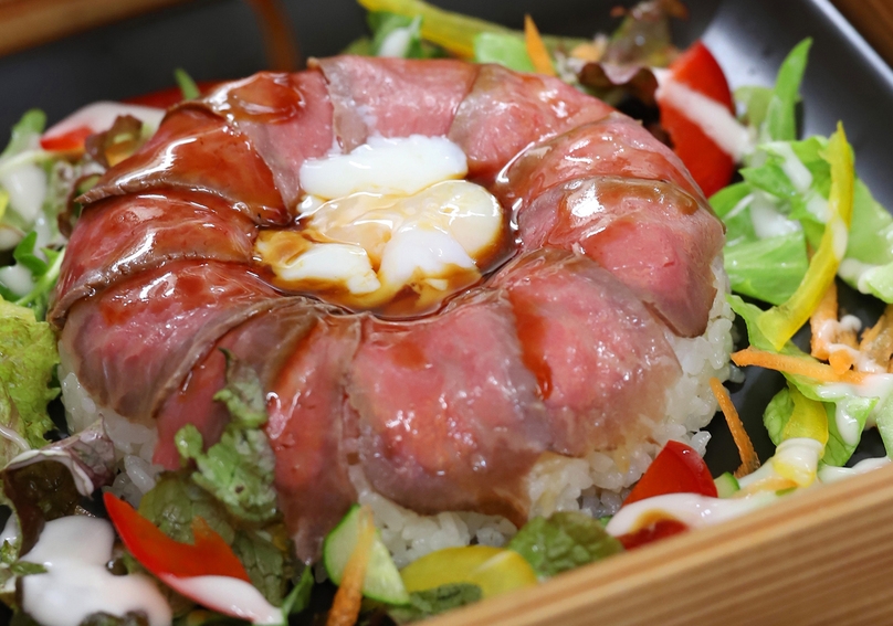 1泊2食付き〈貸切り温泉〉＊ 【ご当地ブランド焼肉＆土佐和牛ローストビーフ重】プラン＊