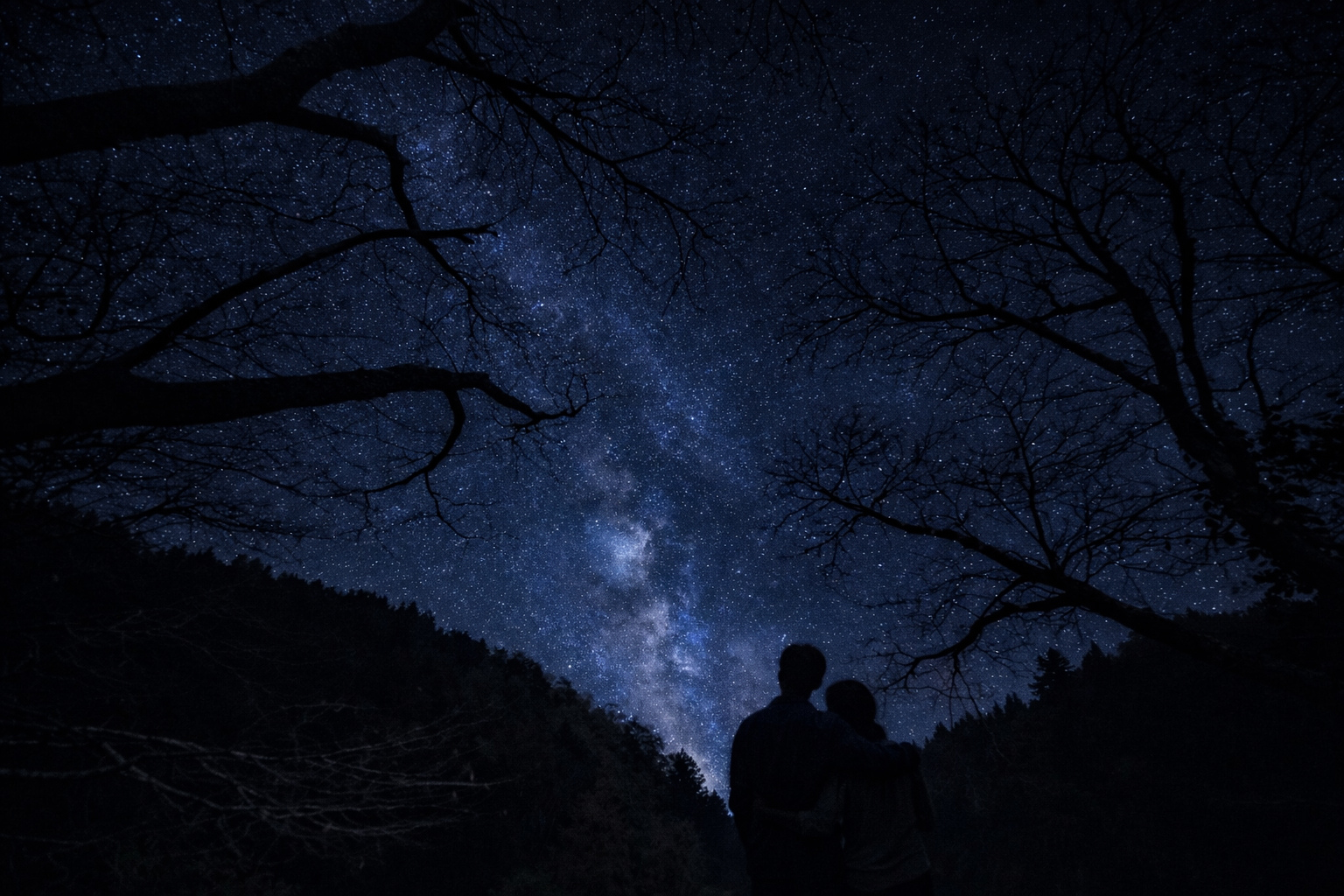 月が姿をひそめる新月には満点の星空が広がる