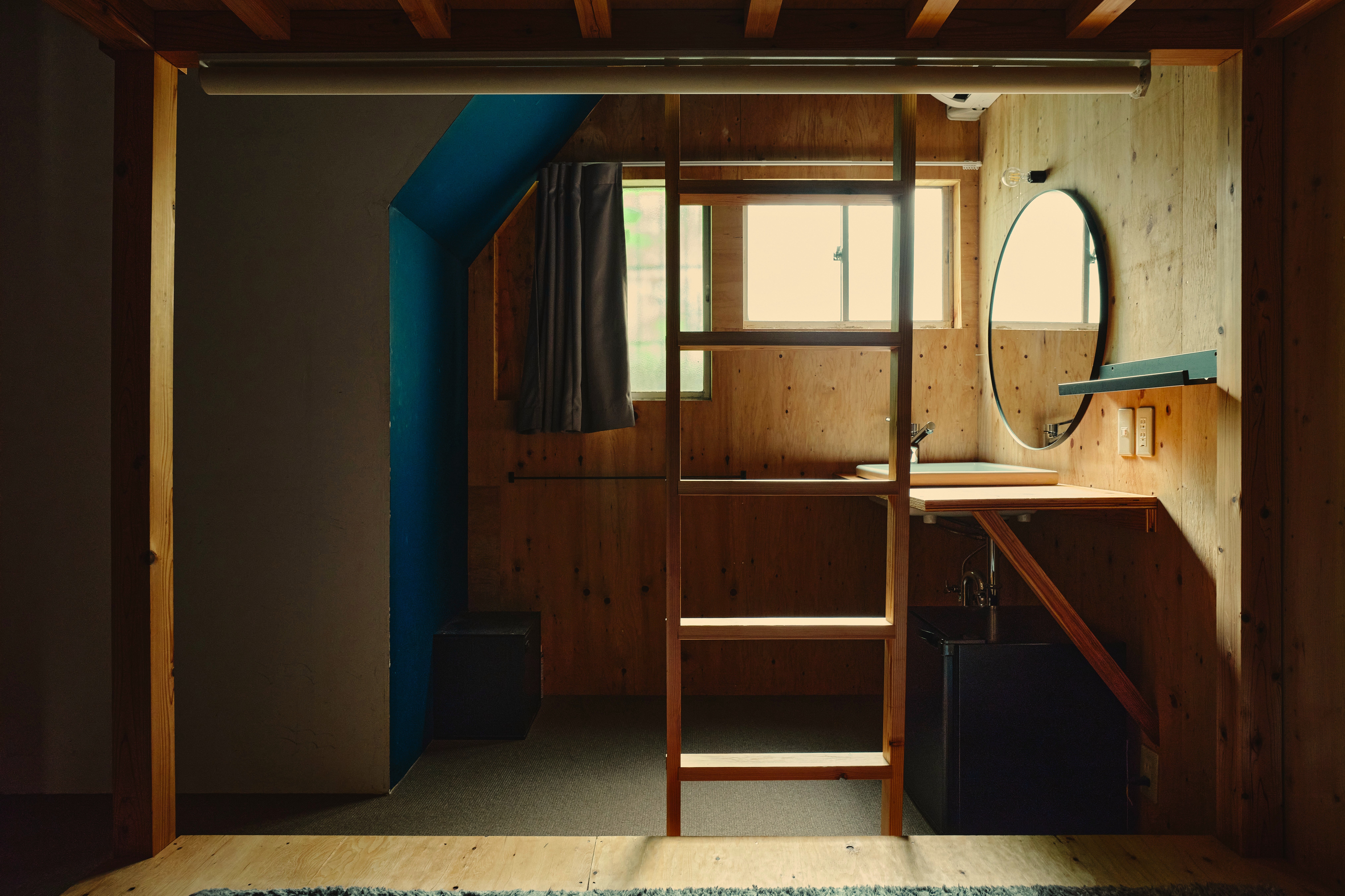 小部屋-kobeya- ロフト下