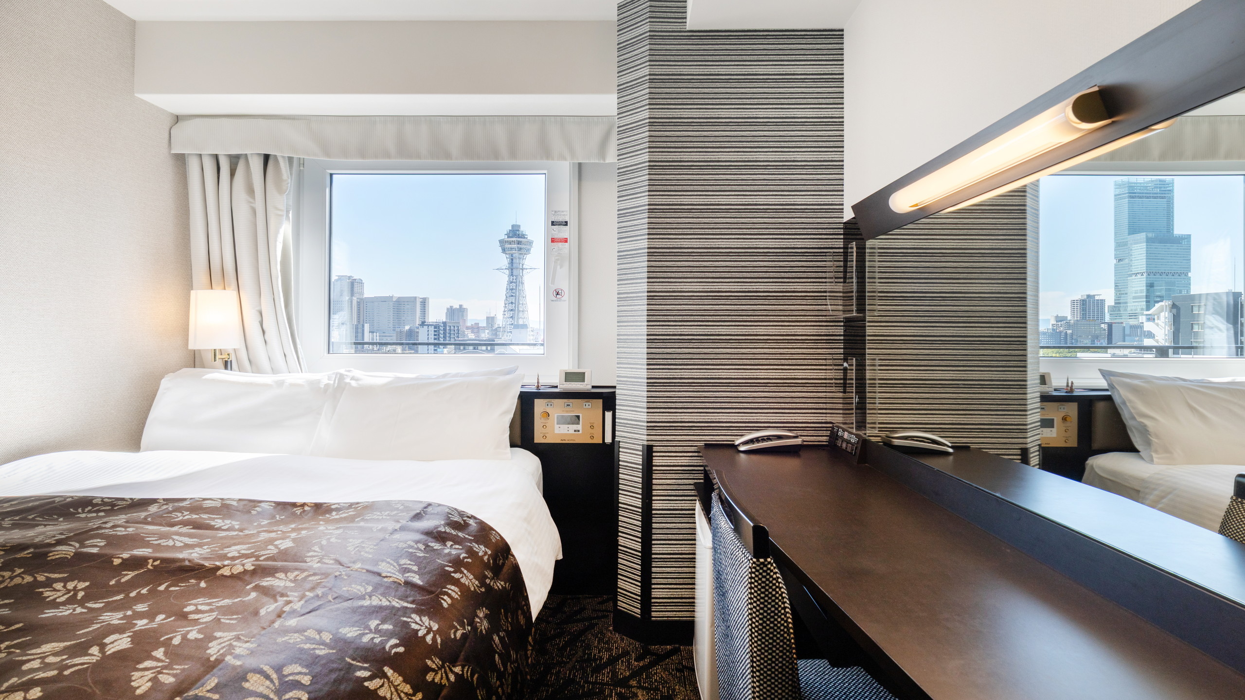 【タワービュールーム】