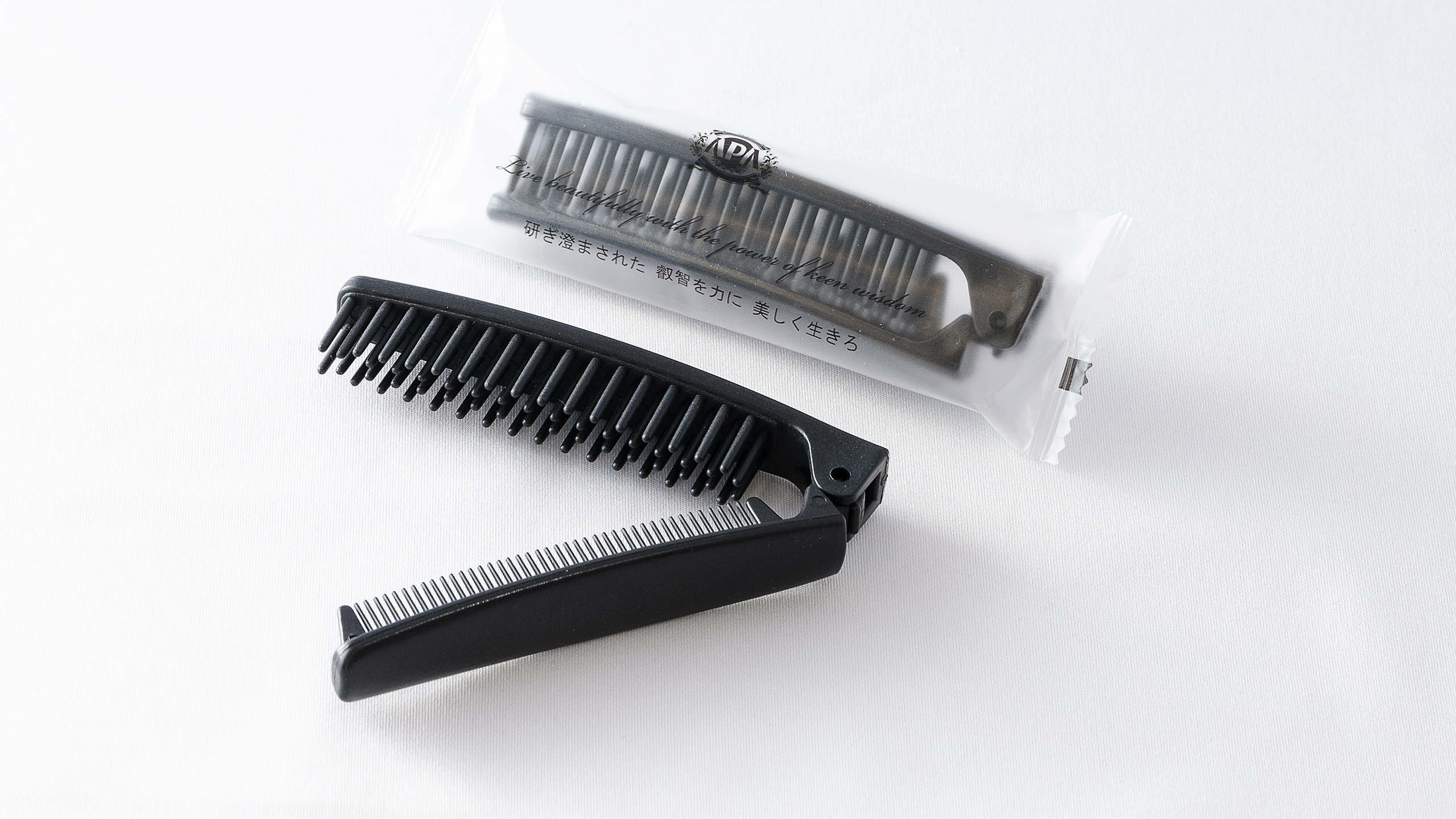 【ヘアブラシ】