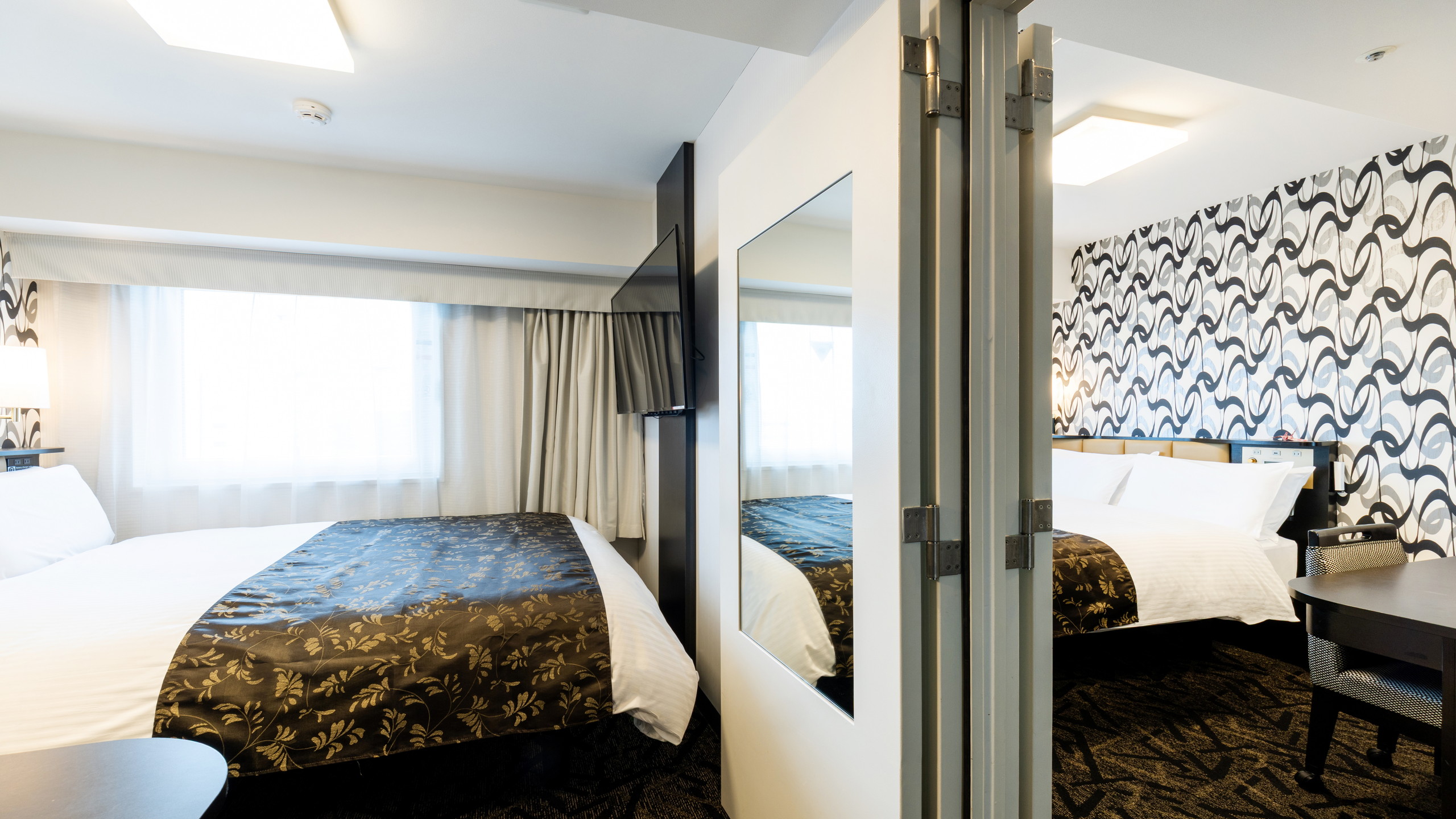 【コネクティングルーム】広さ11㎡／ベッド幅140cm&times;2部屋（ベッド計2台）