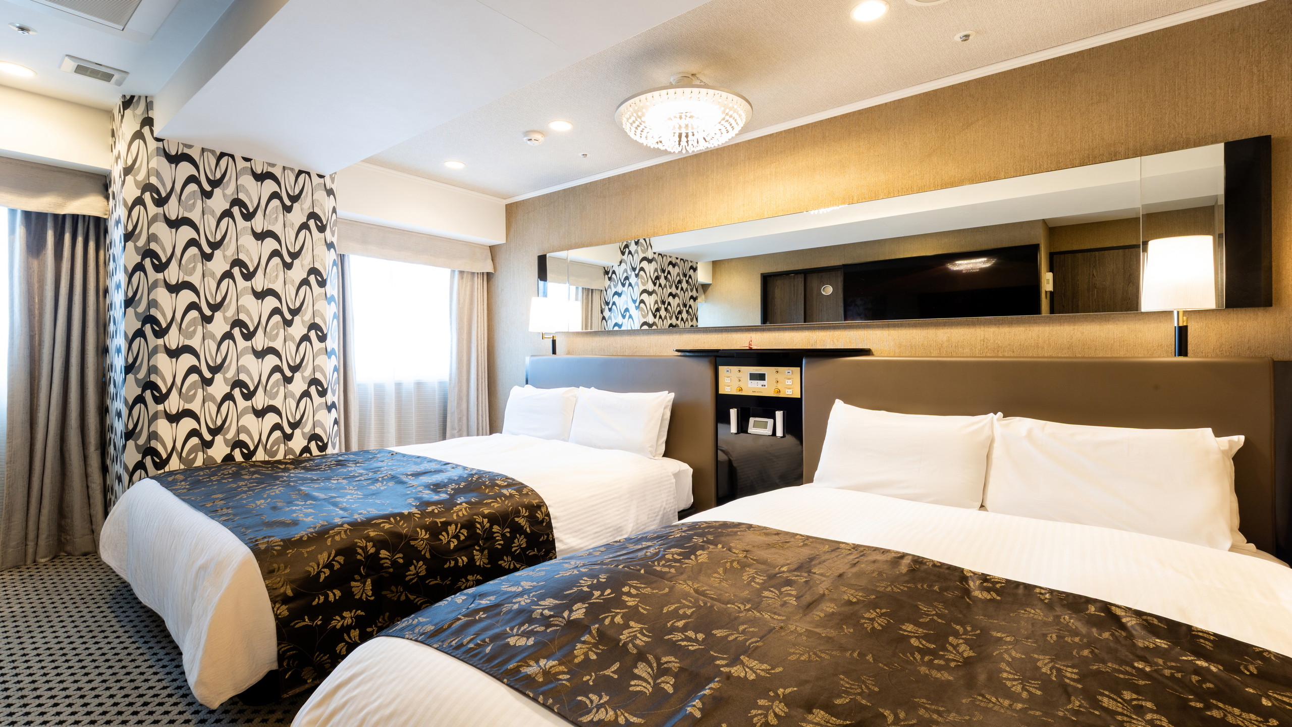 【スイートルーム】広さ43㎡／ベッド幅140cm（ベッド2台）