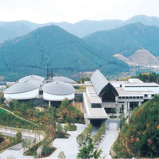 愛媛県歴史文化博物館