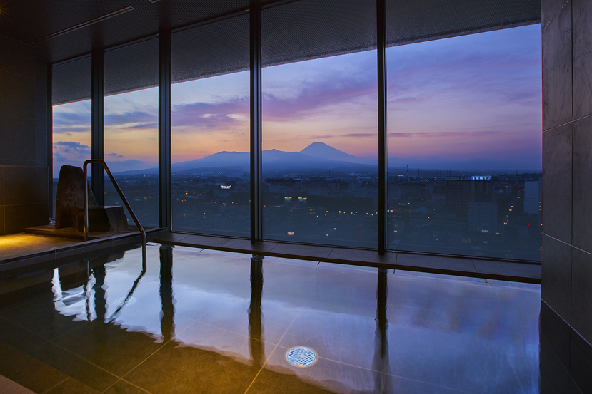 【3名セットのお部屋】「富士」を感じるベースホテル展望温浴施設で癒しのひと時を（素泊まり）