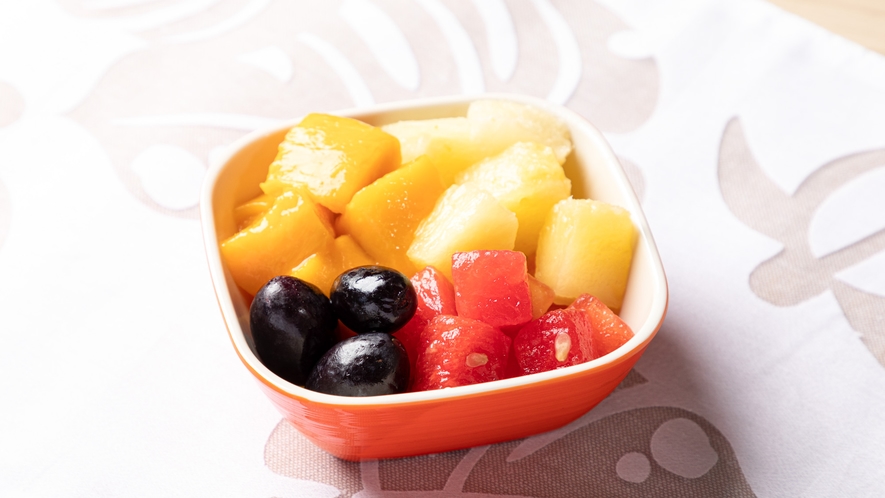 栄養価たっぷりのフルーツは１日のはじまりにおすすめ。ワッフルやヨーグルトとの相性も抜群です。