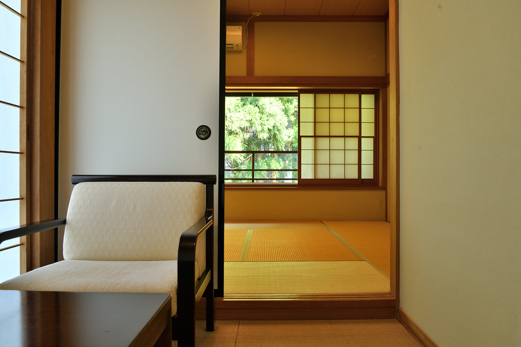 Room-103-Hanakago