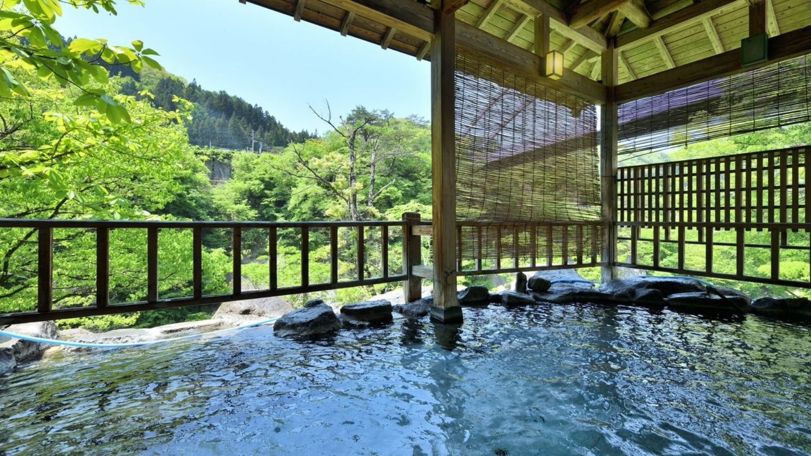 貸切露天　三日月