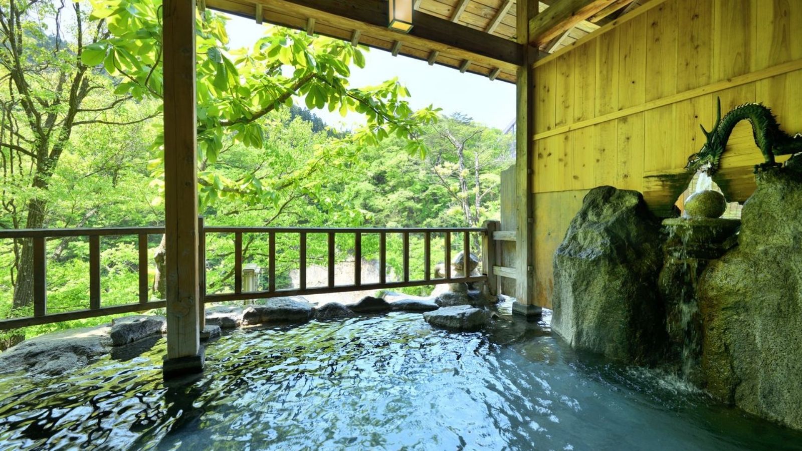 貸切露天　繊月