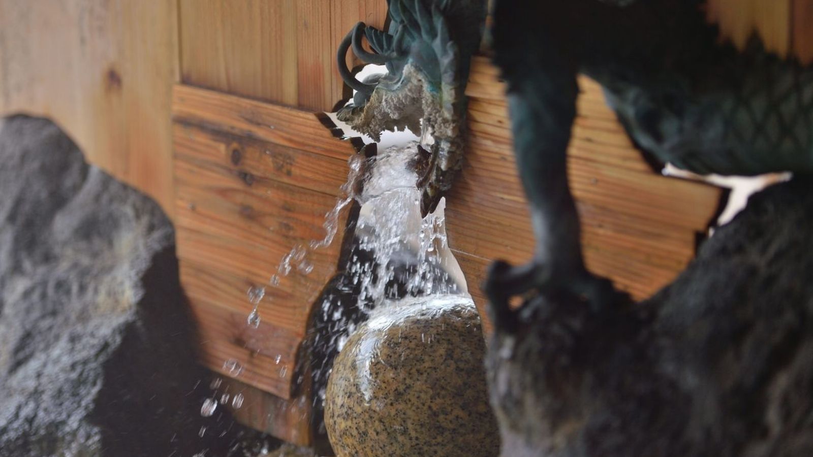 貸切露天　繊月