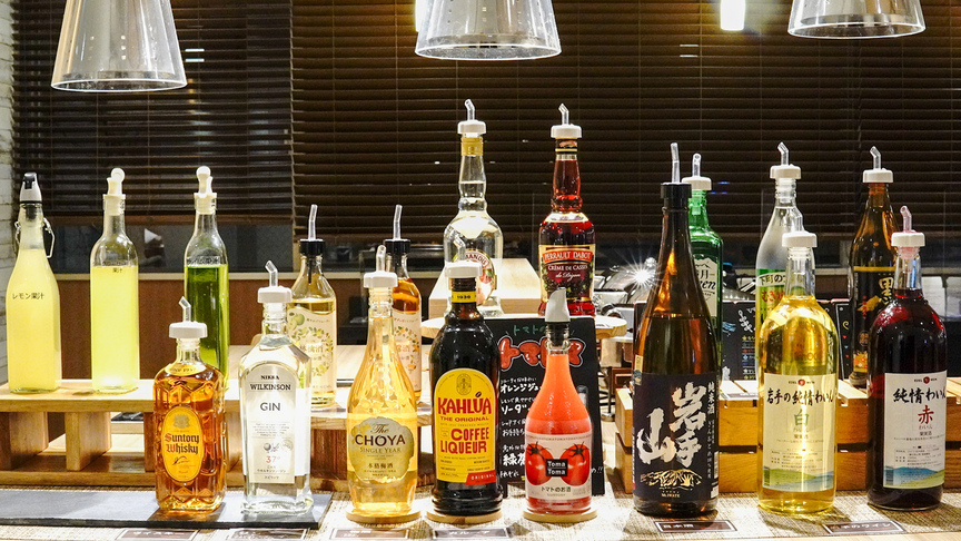 種類豊富な無料のウェルカムバー※お酒の種類は変更となる場合がございます